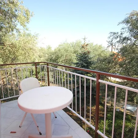 With A Parking Space Poljana, Ugljan - 8473 Apartman *