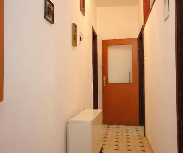 With Parking Space Poljana, Ugljan - 8473 Apartment *